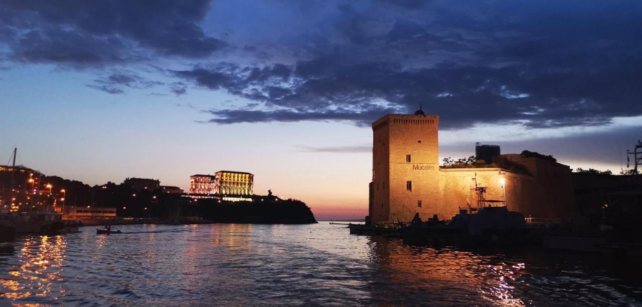 Les Pieds Dans L'Eau Sur L'Ile Du Frioul Apartment Marseille Ngoại thất bức ảnh